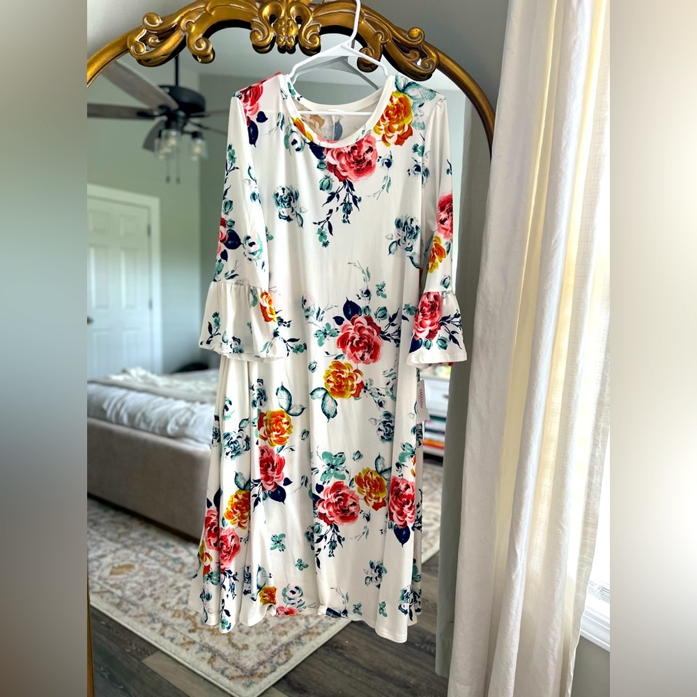 NWT Neese’s Floral Dress